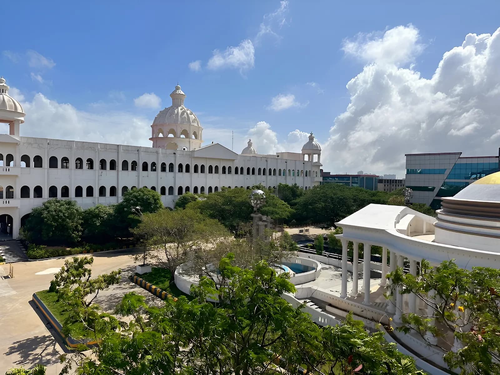 Sathyabama Institute of Science and Technology campus